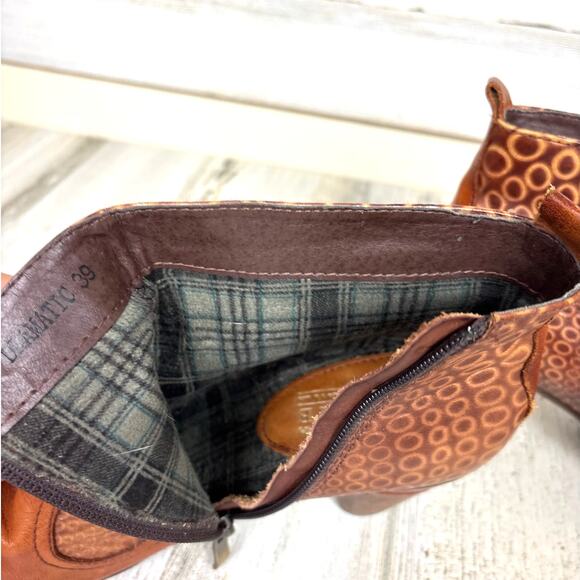 L’Artiste Womens 39 Brown Leather Dramatic Floral Appliqué Boho Ankle Booties - Picture 7 of 7